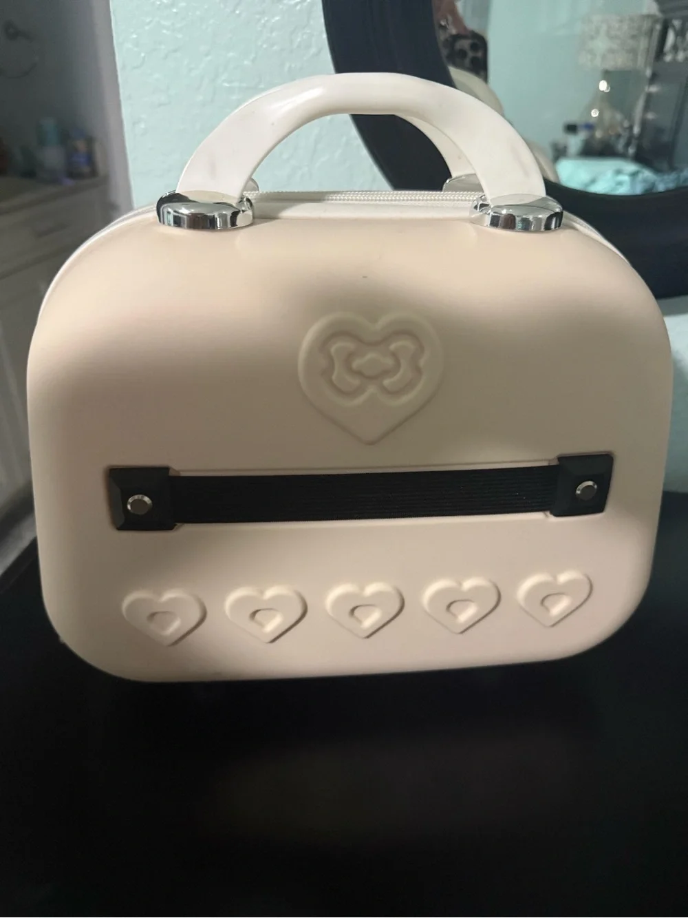 Cream Hello Kitty Embossed Carry Case